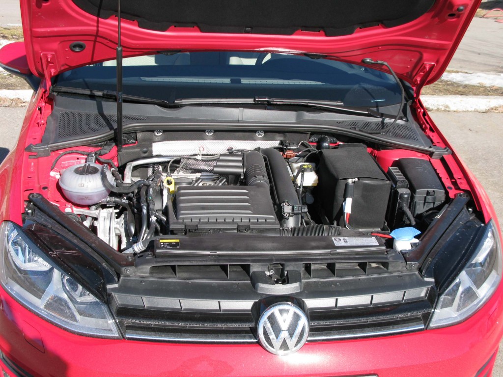 VW_Golf_7_engine